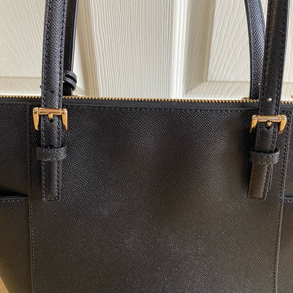 NWOT Michael Kors Large Saffiano Leather Jet Set Charlotte Tote Bag - Picture 13 of 14